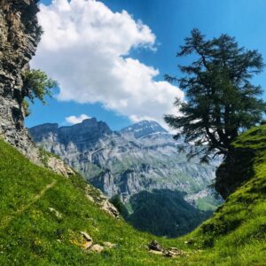 Die Gemsfreiheit am Fusse der Gemmi mit Rainer von simply.hiking