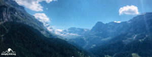 Die Gemsfreiheit am Fusse der Gemmi mit Rainer Reini von simply.hiking breit