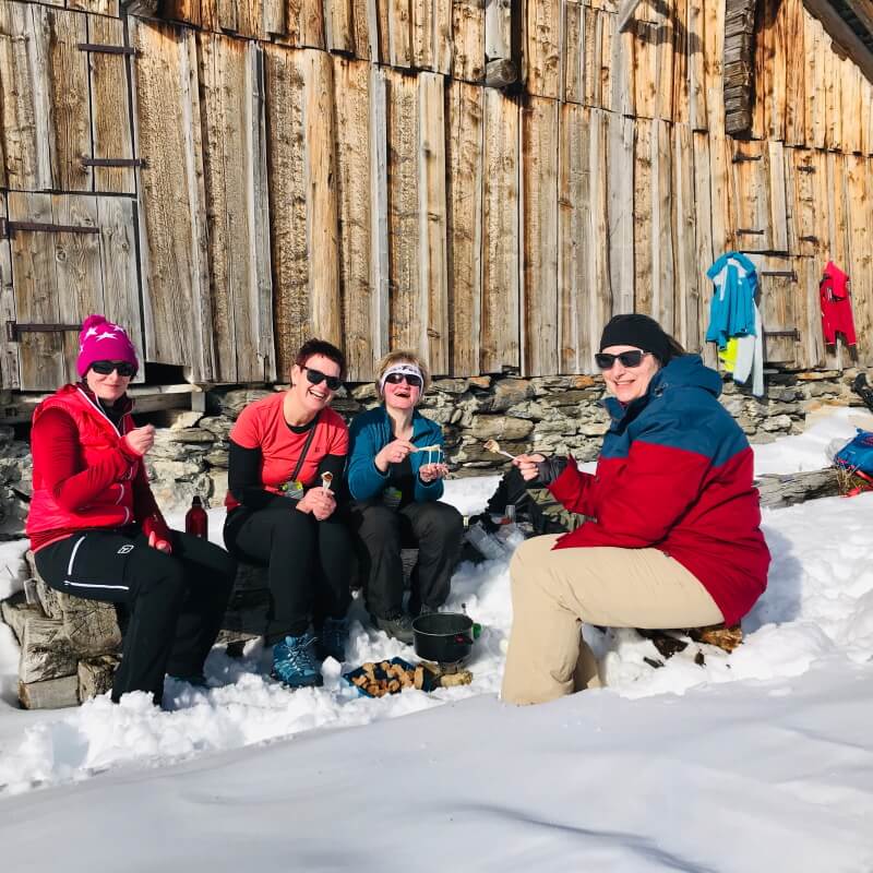 Schnupper-Schneeschuhtour grosse Scheidegg mit Rainer von simply.hiking