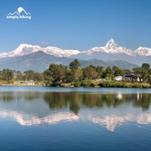 Pokhara Phewa Lake Nepal mit Reini von simply.hiking