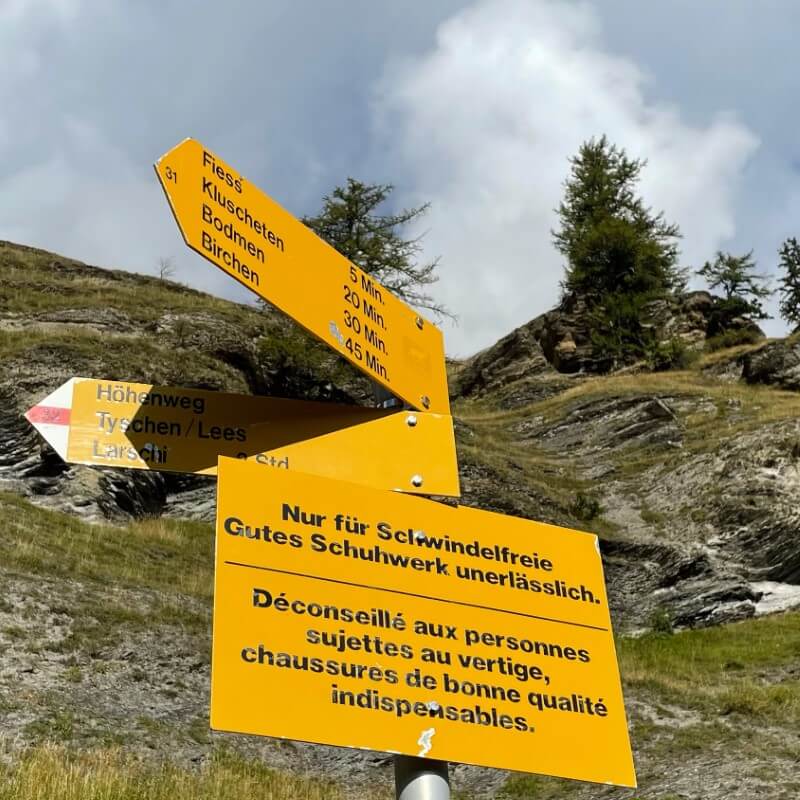 Gemsfreiheit am Fusse der Gemmi mit Reini von simply.hiking