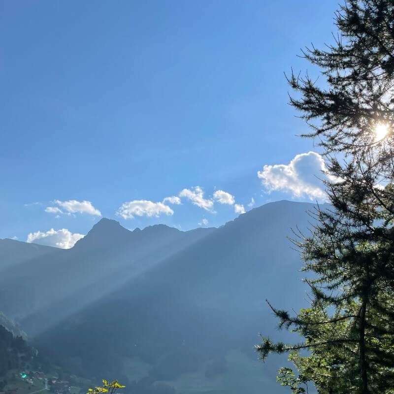 Gemsfreiheit am Fusse der Gemmi mit Reini von simply.hiking