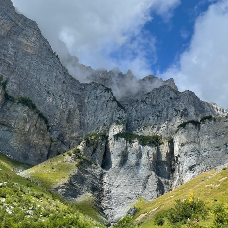 Gemsfreiheit am Fusse der Gemmi mit Reini von simply.hiking
