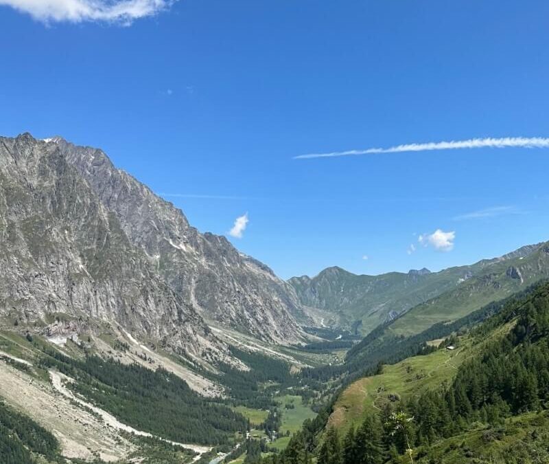 Südalpen Courmayeur Rifugio Bonatti Mont-Blanc TMB Aostatal Chamonix mit Reini von simply.hiking