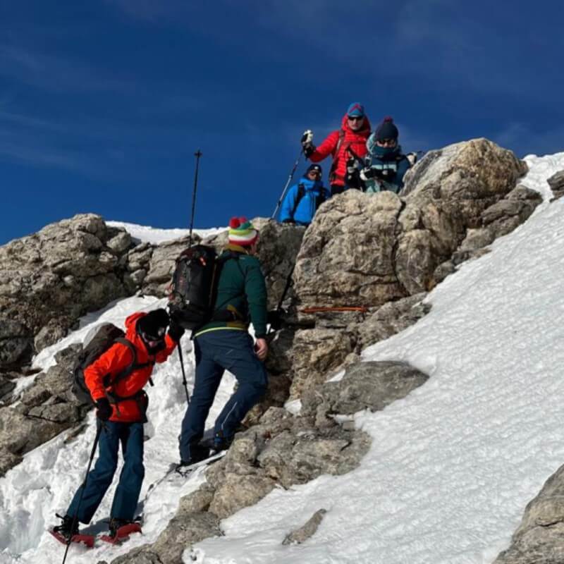 Bartgeier-Trekking - Schneeschuhtage im alpinen Ambiente mit Reini von simply.hiking Hockenhorn 3000PLUS 3293 Lötschenpasshütte 2690 - Gitzifurgga 2912 - Gemmilodge 2350 - Lämmerenhütte 2502 - Sunnbüel 1932