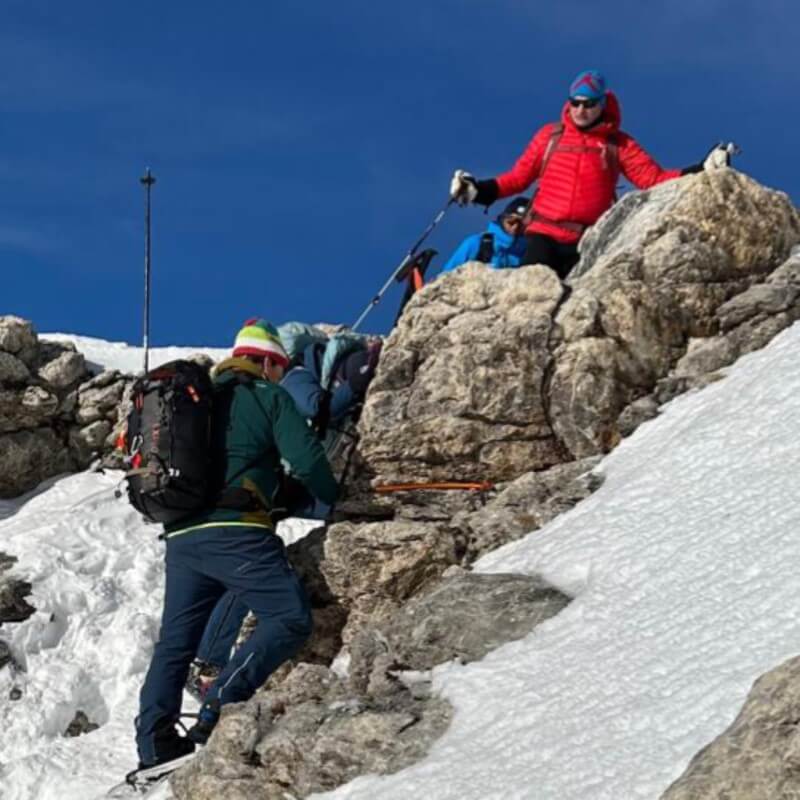 Bartgeier-Trekking - Schneeschuhtage im alpinen Ambiente mit Reini von simply.hiking Hockenhorn 3000PLUS 3293 Lötschenpasshütte 2690 - Gitzifurgga 2912 - Gemmilodge 2350 - Lämmerenhütte 2502 - Sunnbüel 1932