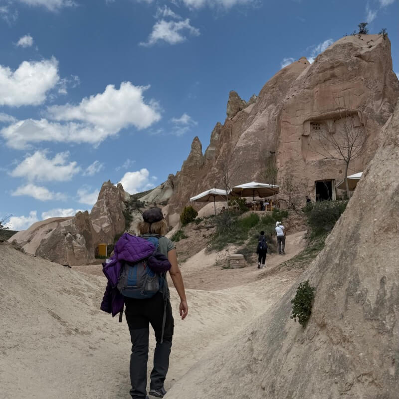 Kappadokien Türkei - von Felsenkirchen und Höhlenwohnungen, Feenkamine und Zwergenmützen mit Reini von simply.hiking