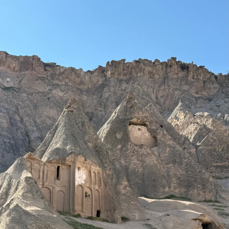 Kappadokien Türkei - von Felsenkirchen und Höhlenwohnungen, Feenkamine und Zwergenmützen mit Reini von simply.hiking